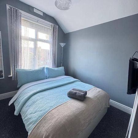 Shirley House 6, Guest House, Self Catering, Self Check In With Smart Locks, Use Of Fully Equipped Kitchen, Close To City Centre, Ideal For Longer Stays, Excellent Transport Links Southampton Eksteriør billede