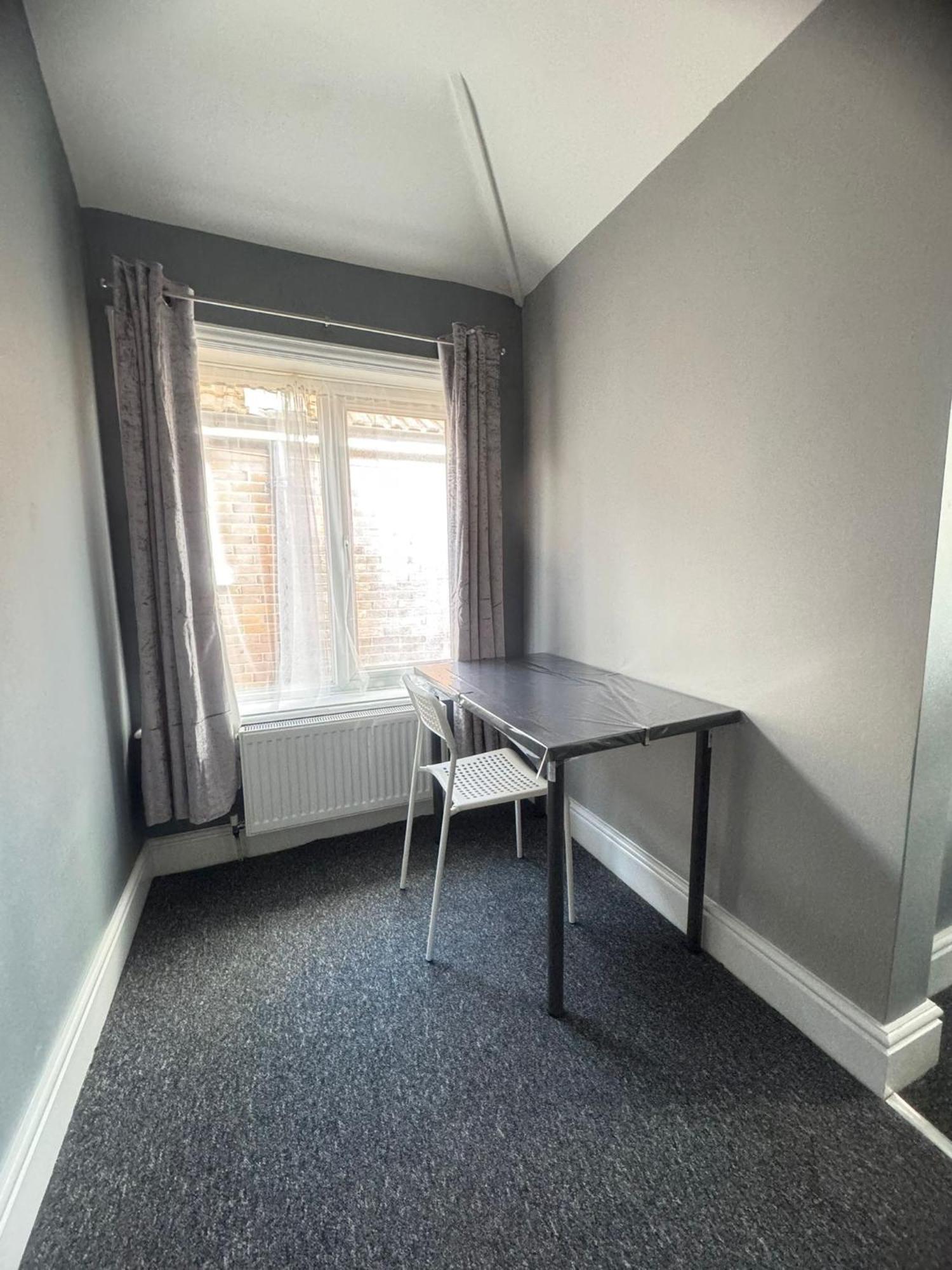 Shirley House 6, Guest House, Self Catering, Self Check In With Smart Locks, Use Of Fully Equipped Kitchen, Close To City Centre, Ideal For Longer Stays, Excellent Transport Links Southampton Eksteriør billede