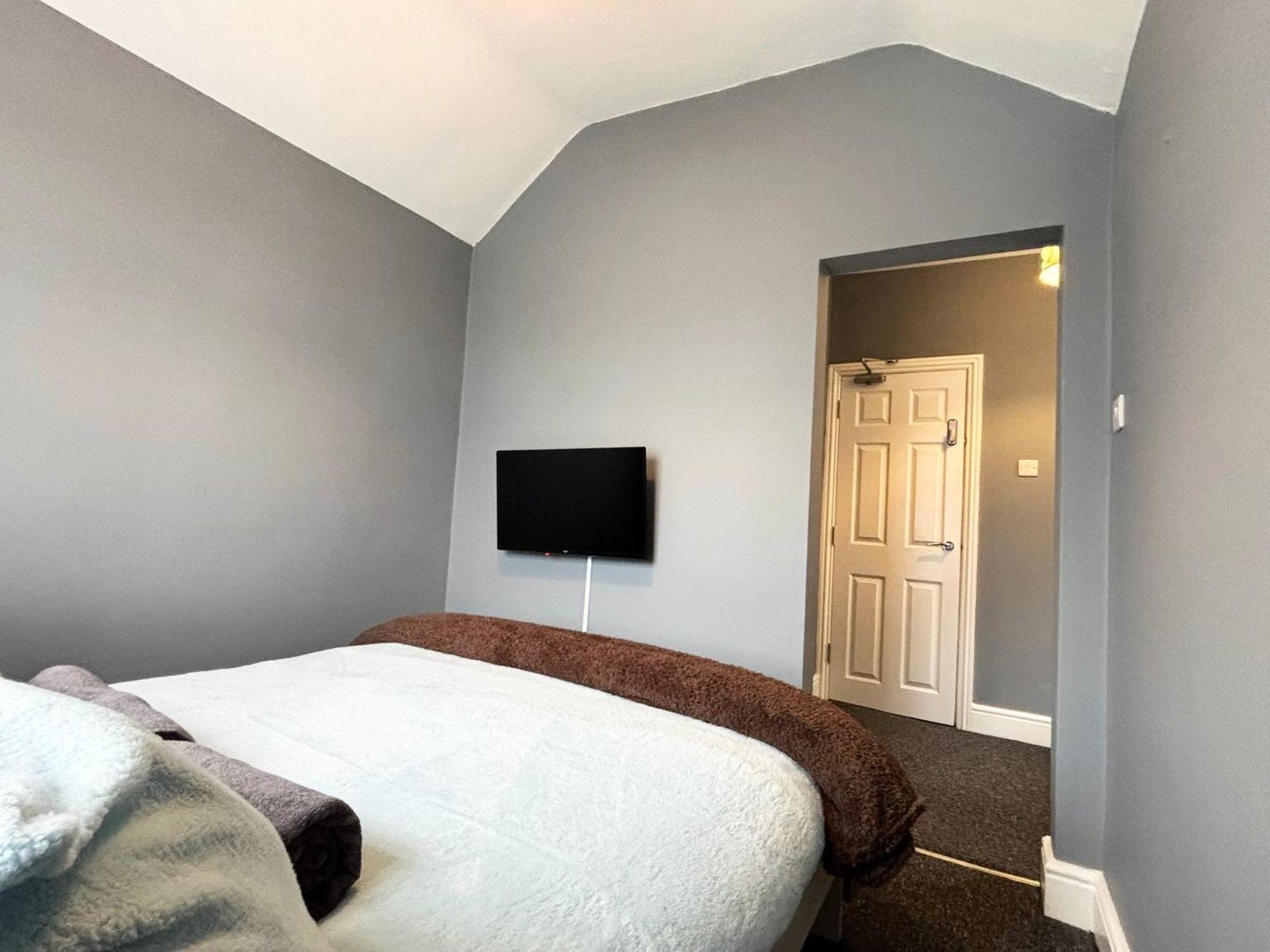 Shirley House 6, Guest House, Self Catering, Self Check In With Smart Locks, Use Of Fully Equipped Kitchen, Close To City Centre, Ideal For Longer Stays, Excellent Transport Links Southampton Eksteriør billede