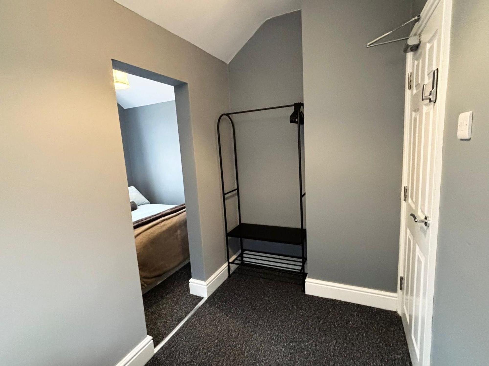 Shirley House 6, Guest House, Self Catering, Self Check In With Smart Locks, Use Of Fully Equipped Kitchen, Close To City Centre, Ideal For Longer Stays, Excellent Transport Links Southampton Eksteriør billede